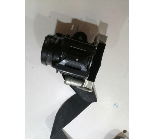 Ремень безопасности задний левый