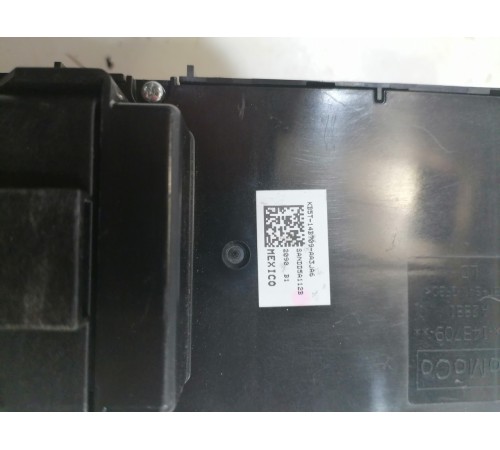 Кнопки регулировки переднего левого сиденья