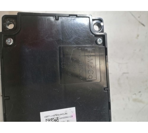 Кнопки регулировки переднего левого сиденья