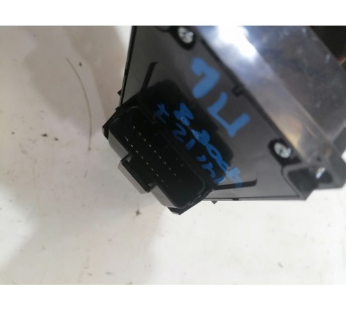 Кнопки регулировки переднего левого сиденья