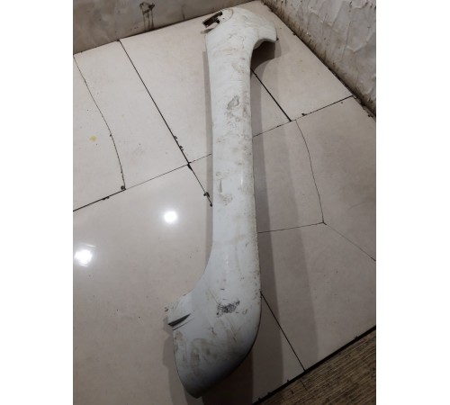 Молдинг лобового стекла левый