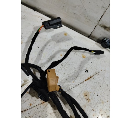 Электропроводка двери передняя левая