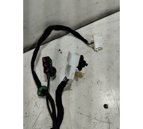 Электропроводка двери передняя левая