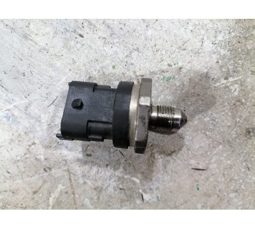 Датчик давления топлива