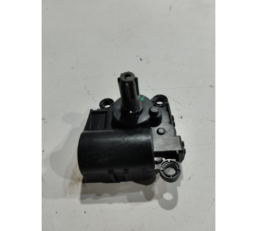 Моторчик привода заслонок отопителя