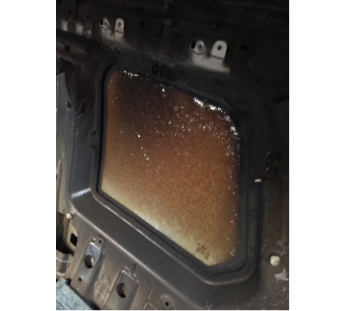 Глухое стекло заднее правое