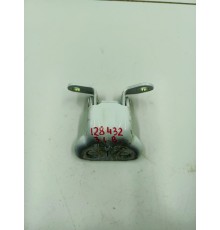 Петля двери задняя левая верхняя