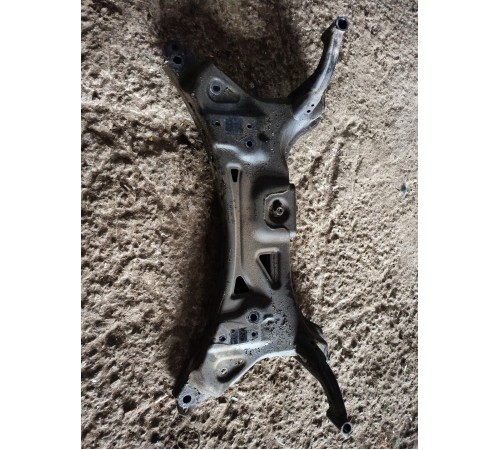 Балка (подрамник) передний