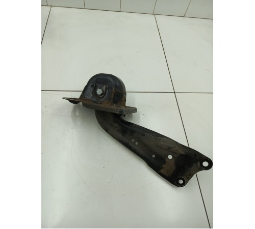 Рычаг задний левый