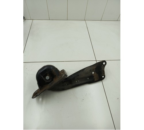 Рычаг задний левый