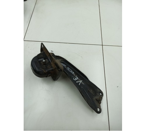 Рычаг задний левый