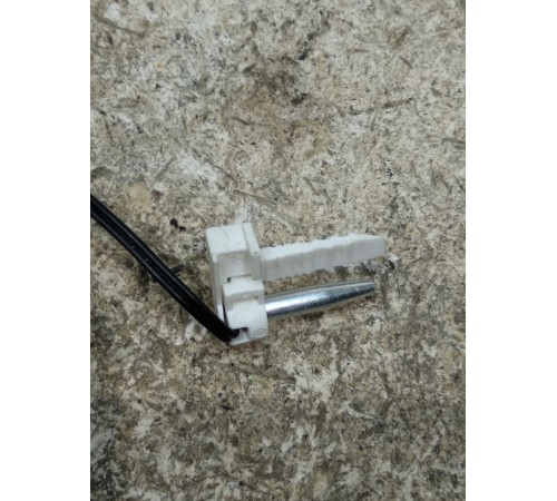 Датчик температуры радиатора отопителя