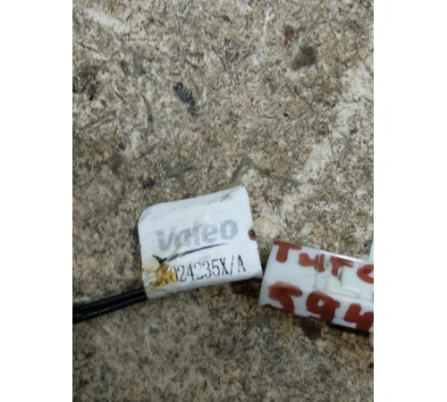 Датчик температуры радиатора отопителя