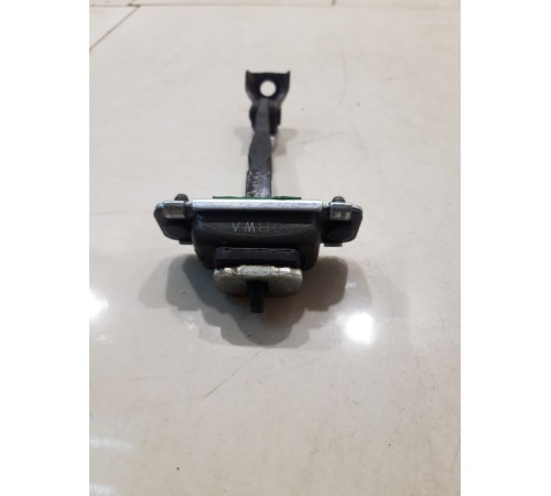 Ограничитель двери (передний, правый)