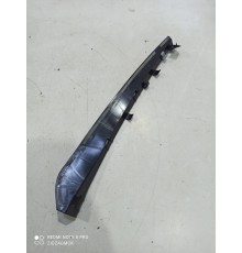 Кронштейн(крепление) уплотнителя двери передний левый