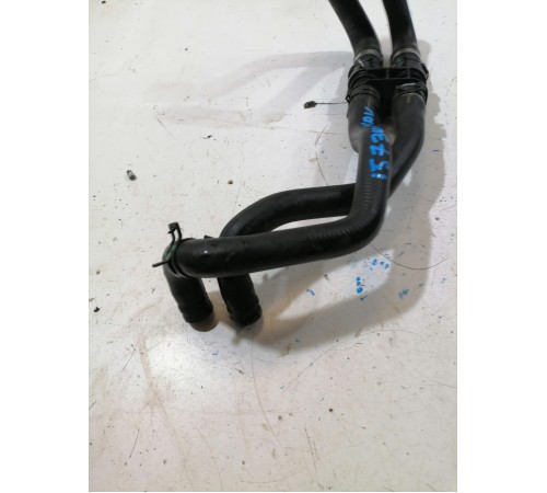 Патрубок системы охлаждения