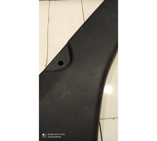 Обшивка центральной стойки(левая нижняя)