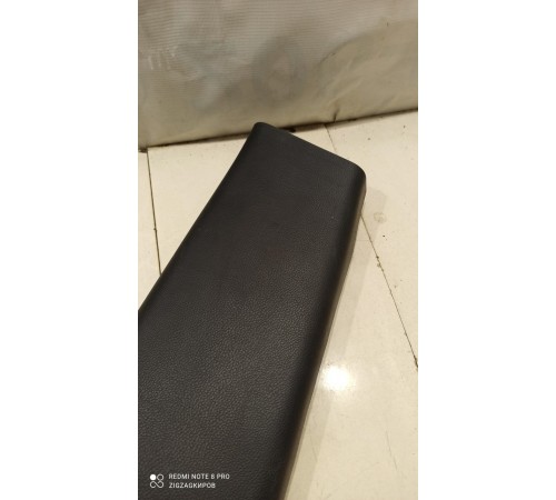 Обшивка центральной стойки(левая нижняя)