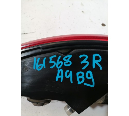 Фонарь задний наружный правый