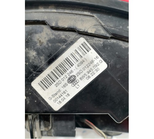 Фонарь задний наружный правый