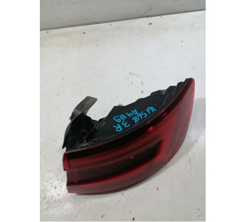 Фонарь задний наружный правый