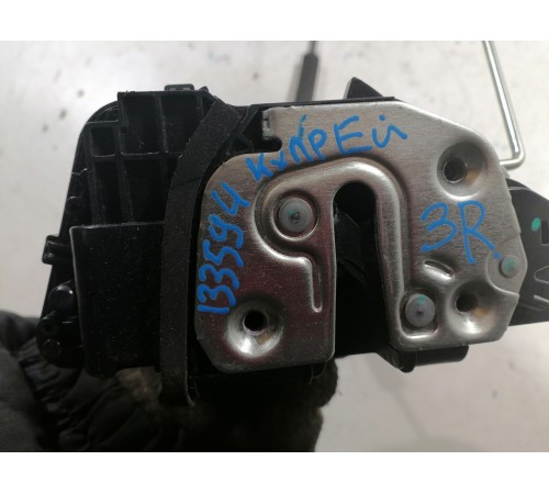 Замок двери задняя правая 