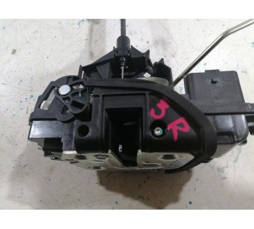 Замок двери задняя правая 