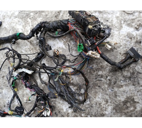 Электропроводка подкапотная с монтажным блоком