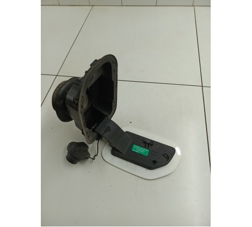 Лючок бензобака