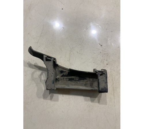 Кронштейн(крепление) проводки заднего правого колеса