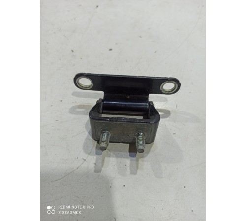 Петля крышки багажника(левая)