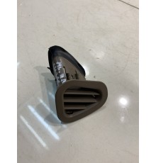 Воздушный дефлектор (передний, правый)