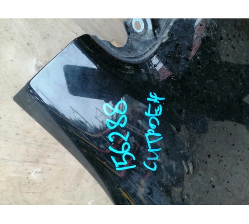 Крыло переднее левое