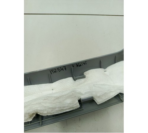 Обшивка стойки лобового стекла левая