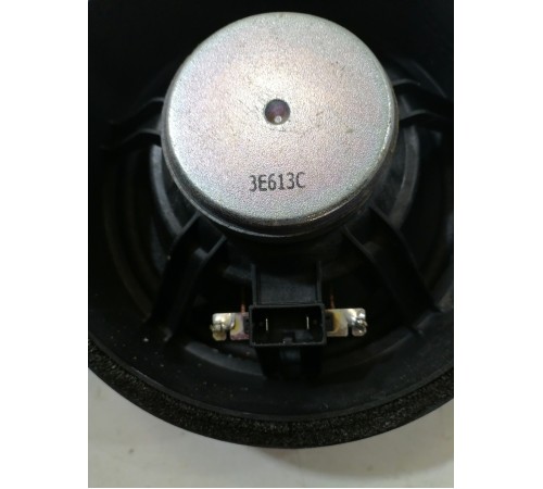 Динамик двери передний правый