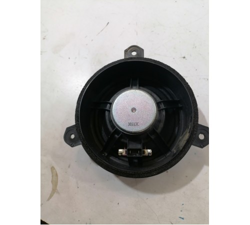 Динамик двери передний правый