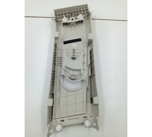 Обшивка центральной стойки левая верхняя