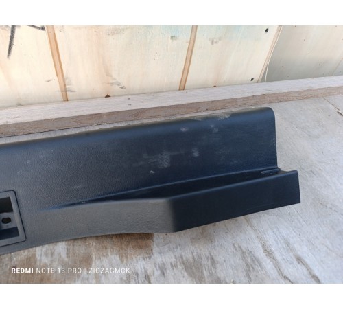 Накладка замка багажника