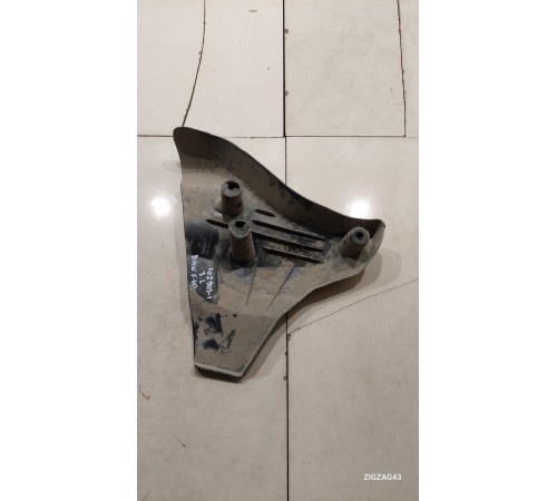 Пыльник рычага подвески (задний левый)