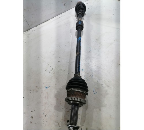 Полуось привод передний правый