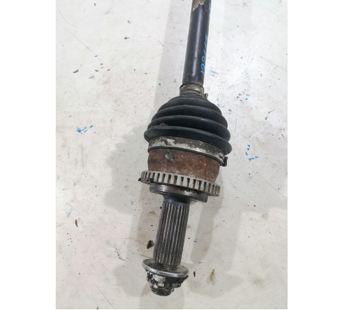 Полуось привод передний правый