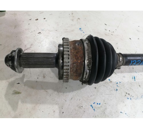 Полуось привод передний правый