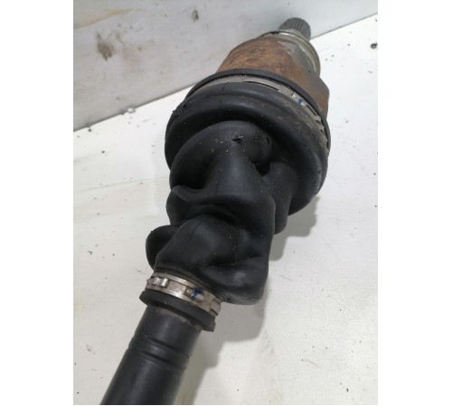 Полуось привод передний правый