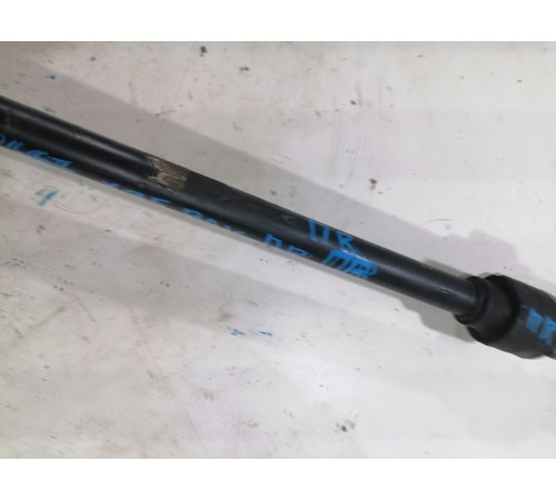 Полуось привод передний правый