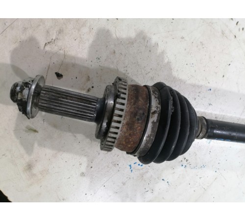 Полуось привод передний правый