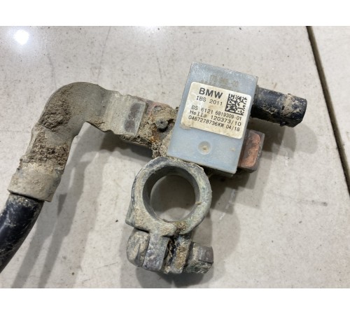 Клемма аккумулятора минусовая