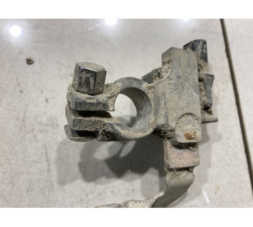 Клемма аккумулятора минусовая