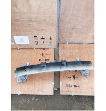 Усилитель переднего бампера