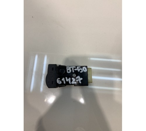 Кнопка корректора фар