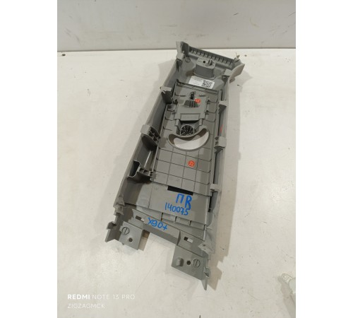 Обшивка центральной стойки правая верхняя